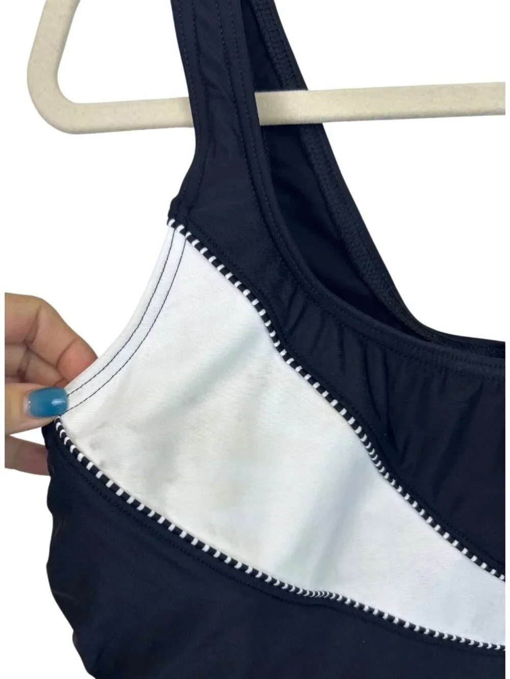 Miraclesuit Black White Colorblock One Piece Swimsuit Tummy Control 20W NWT - Picture 2 of 16